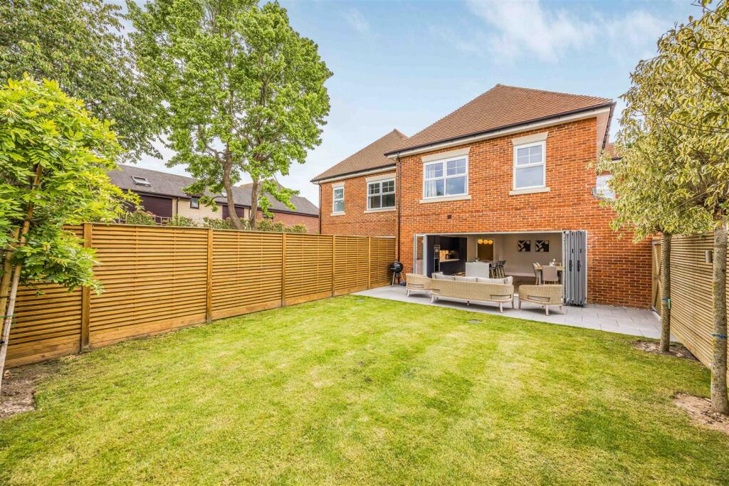 22C Lavant Road, Chichester-New-Small-PorticoMarke