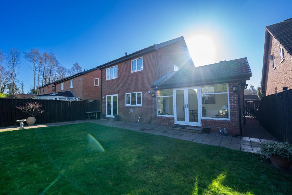 3 Corbiere Close-39.jpg