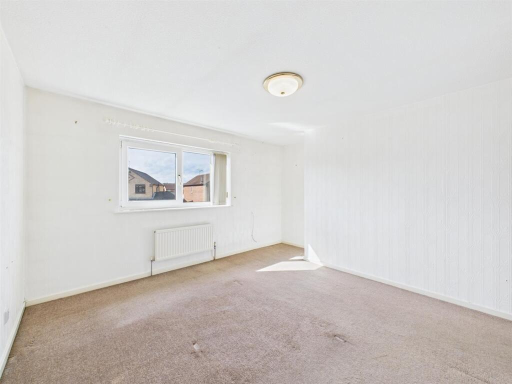 Bedroom: