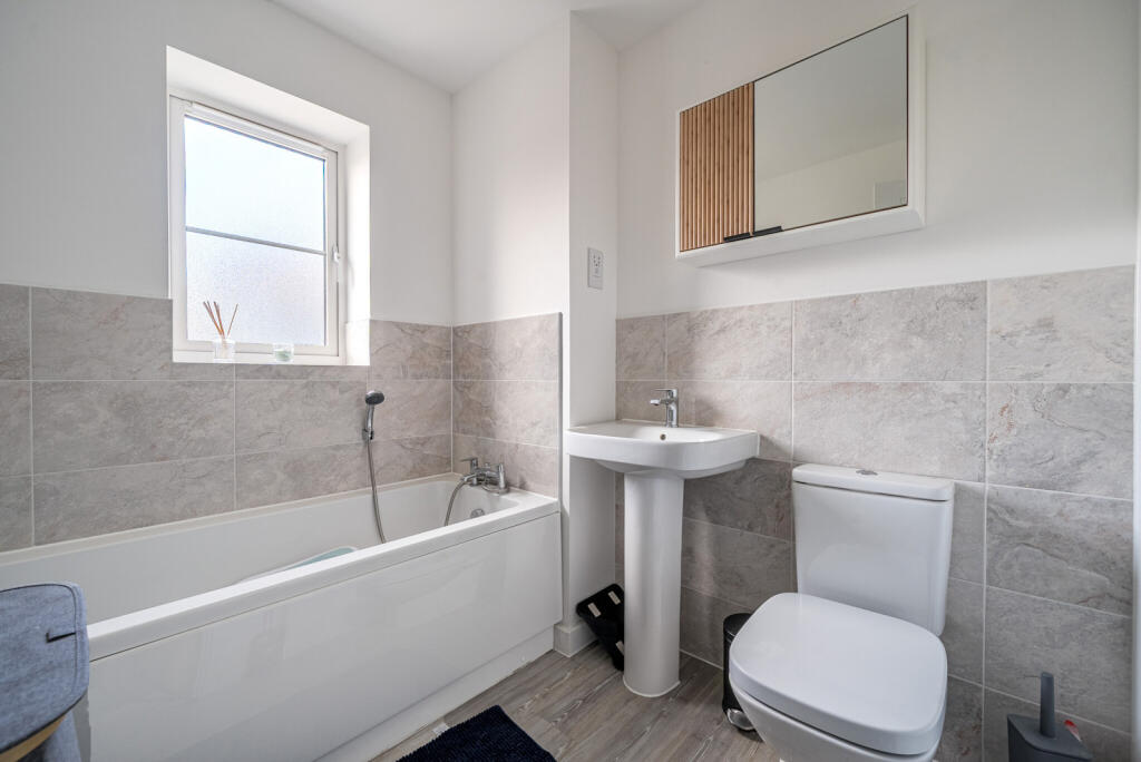 1384525-19-6925de...