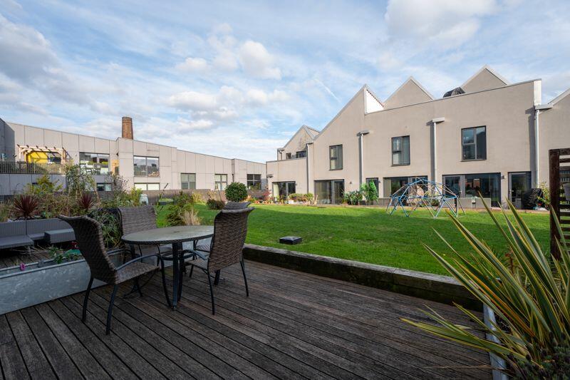 Patio &amp; Communal Gardens 
