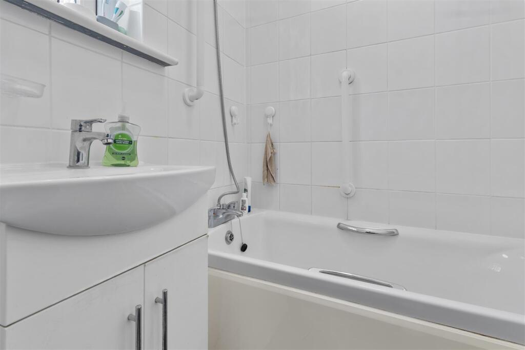 bathroom #2.jpg
