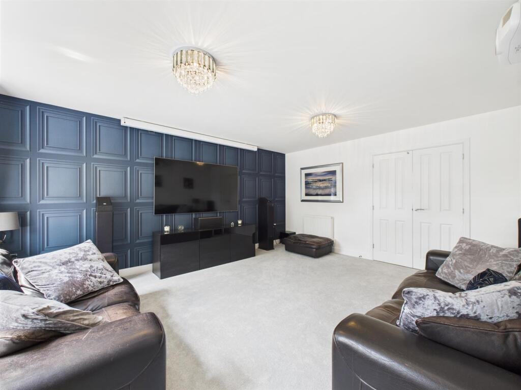 Spacious Lounge