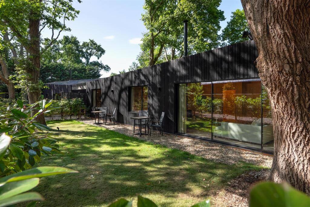 Willow Road, Whitstable