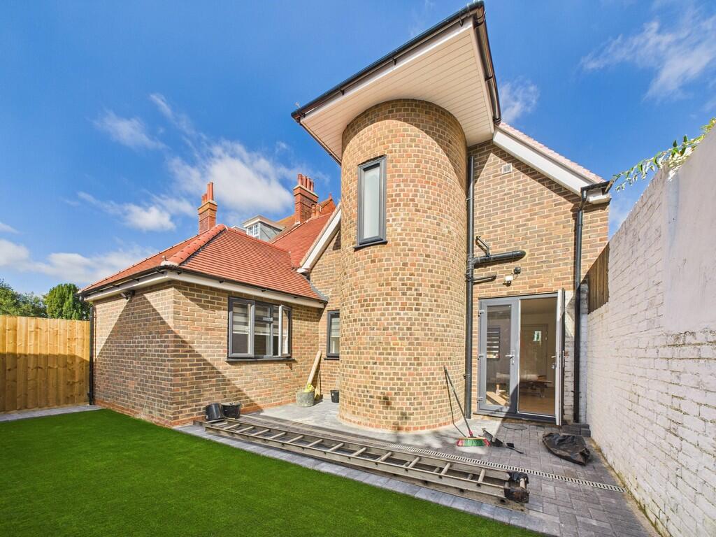 CAM03519G0-PR0383...