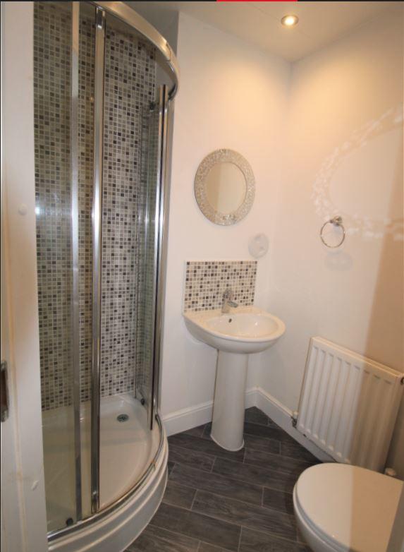 Master En-Suite