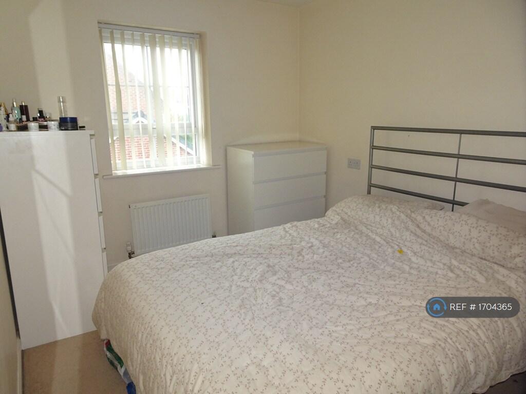 Main Bedroom 1