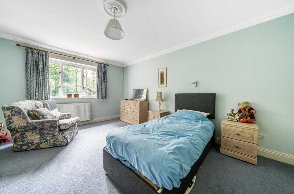 1313868-6-685d240...