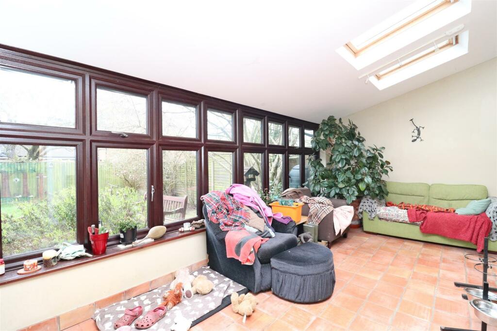 garden room.JPG