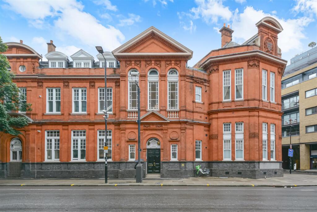 13 The Red House (10).jpg