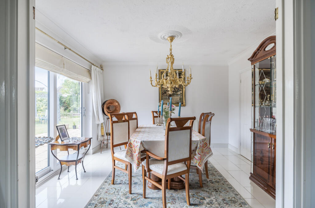 131587223685d846cbc5df