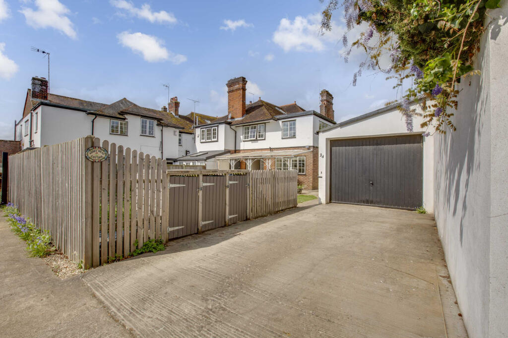 24 Elm Lane, SL8 5PG (LOW RES)-8