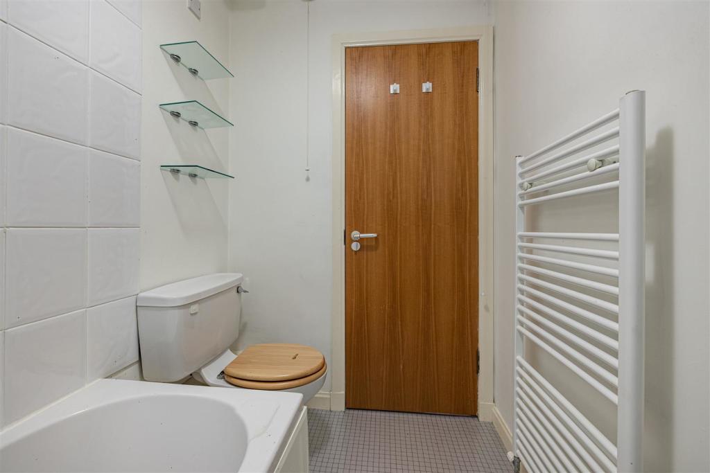 17 Mayfield Garden Kelso 18.JPG