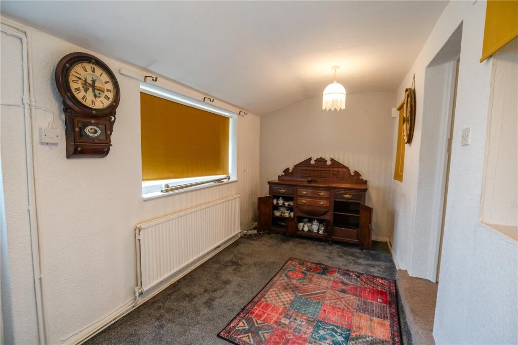 Rear Dining Room (2)