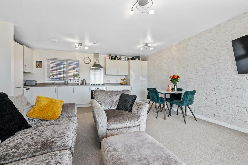 Flat75VaynolWayWeb10.jpg