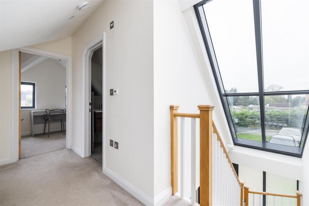 Sewardstone Road E4
