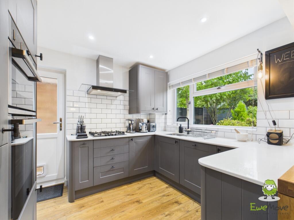 EweMove Basingstoke Avon Road Kitchen