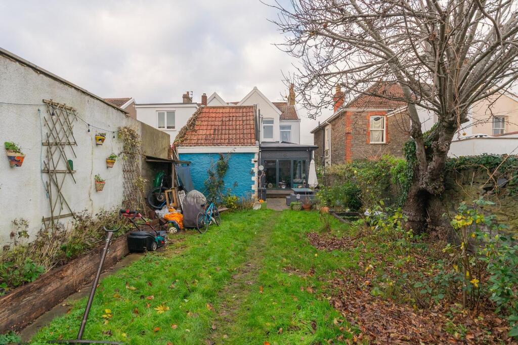 9N6SDD - External F.jpg