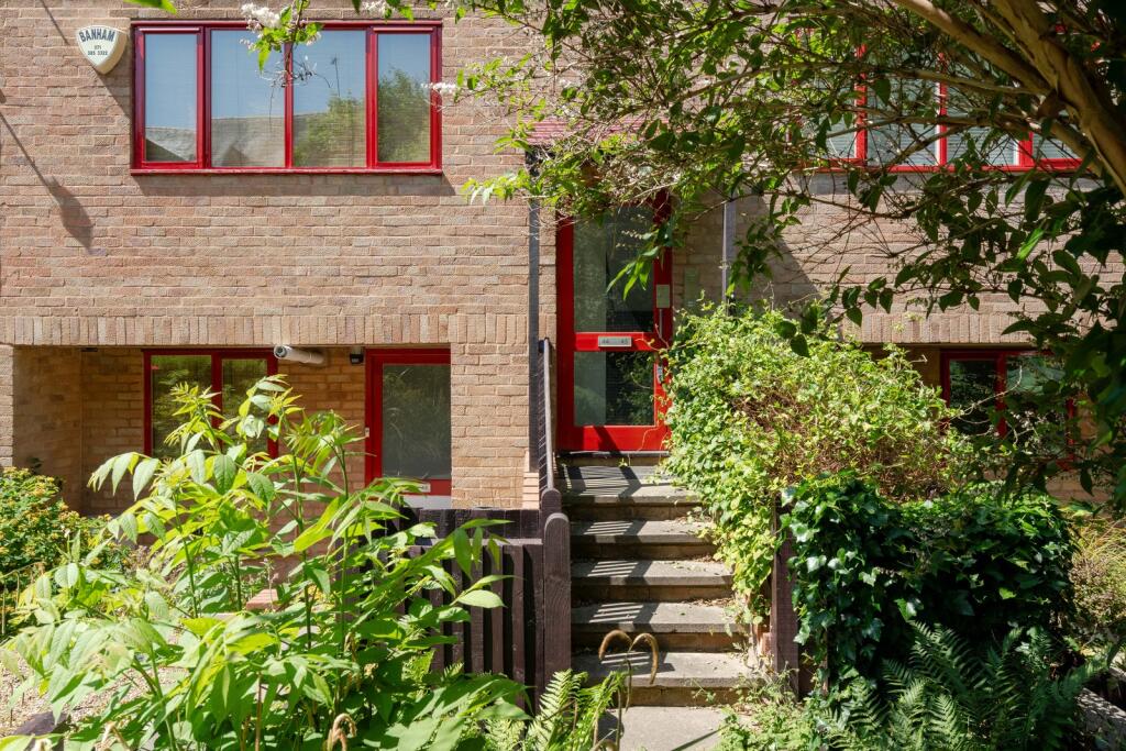 285451 - Wesley Square, London W11 - high res-0...