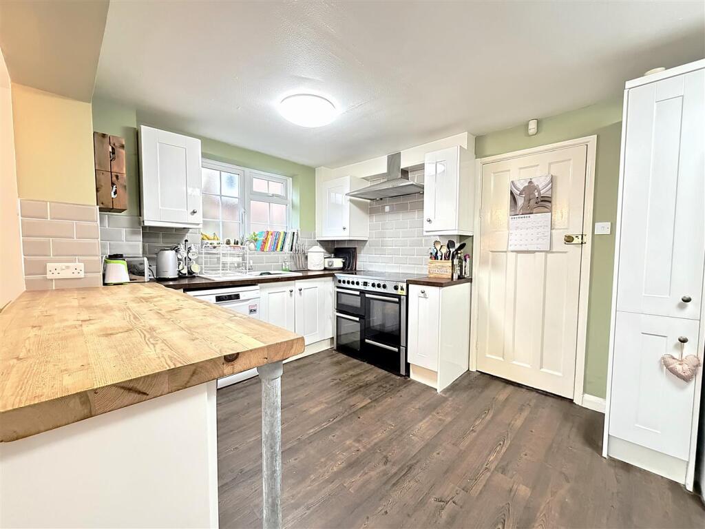Kitchen 2