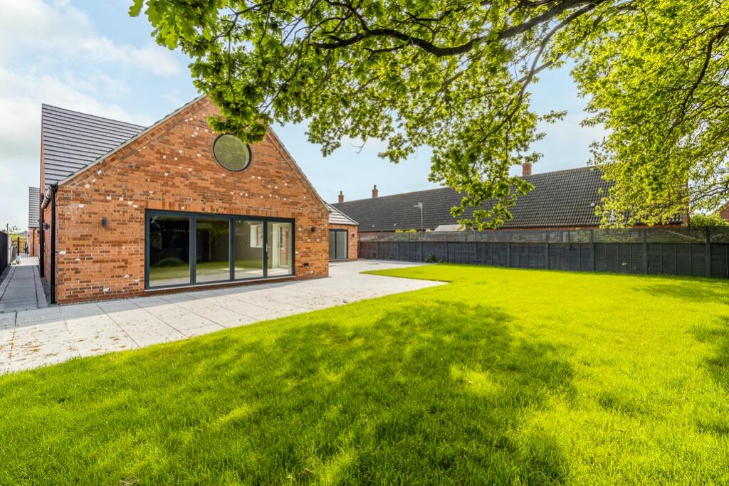 6 Bowlers Court (North Hykeham)-11