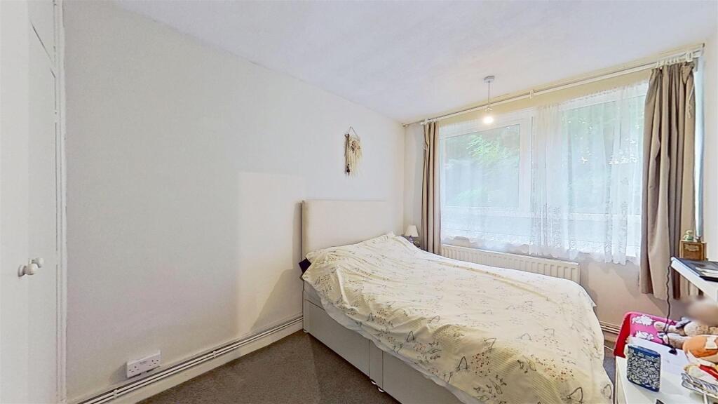 St-Andrews-Court-Waynflete-Street-SW18-06262025_18