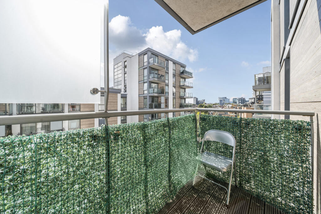 1349750-2-68c4360...