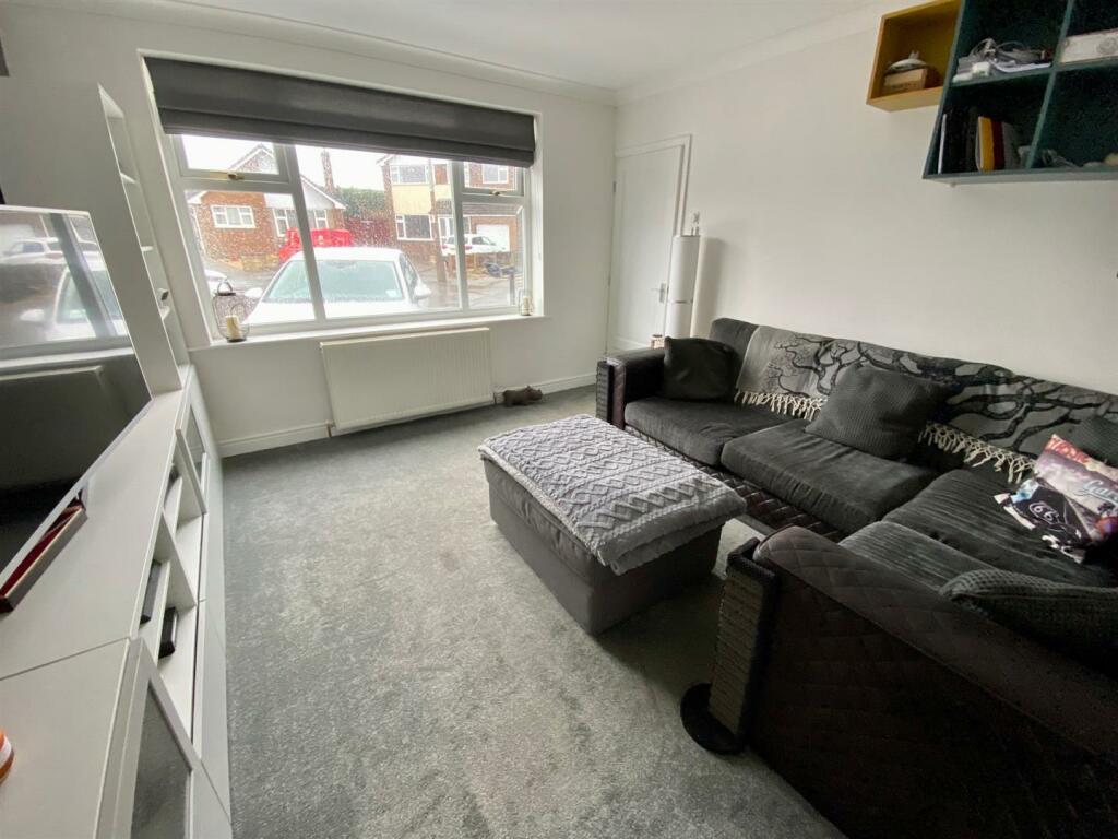 portal drive 23 lounge 1.jpg