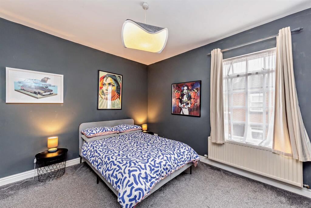 8652011-interior02-800.jpg