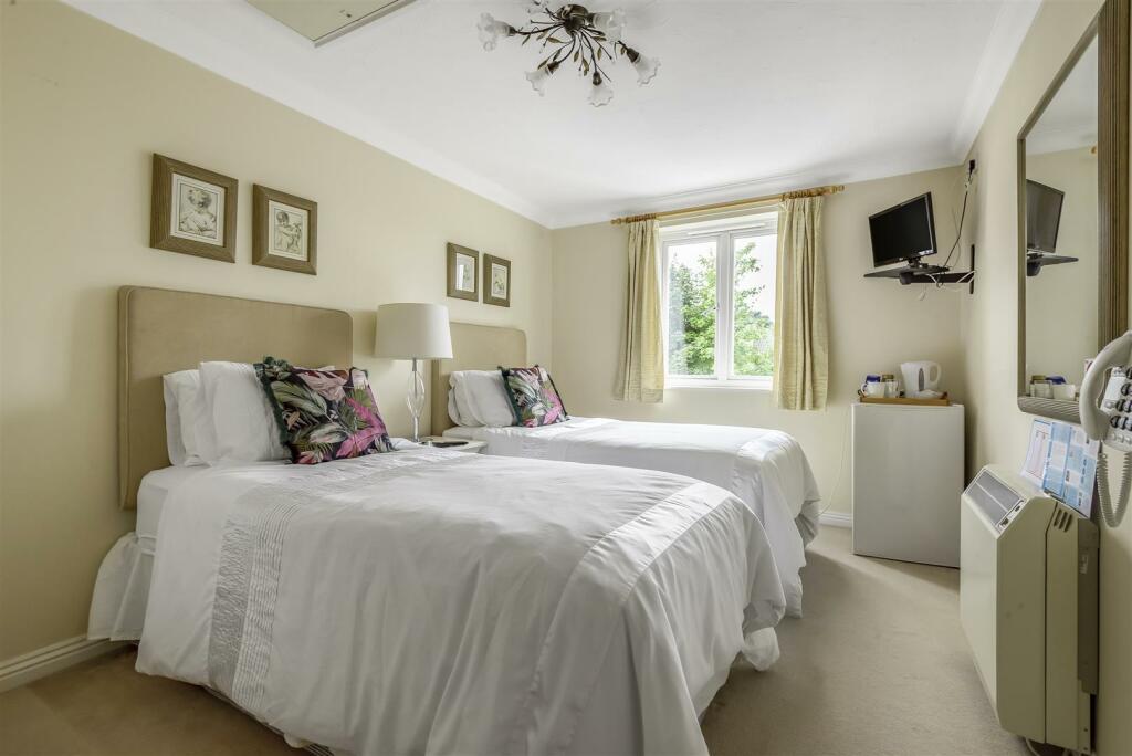 Owners Guest Suite.jpg