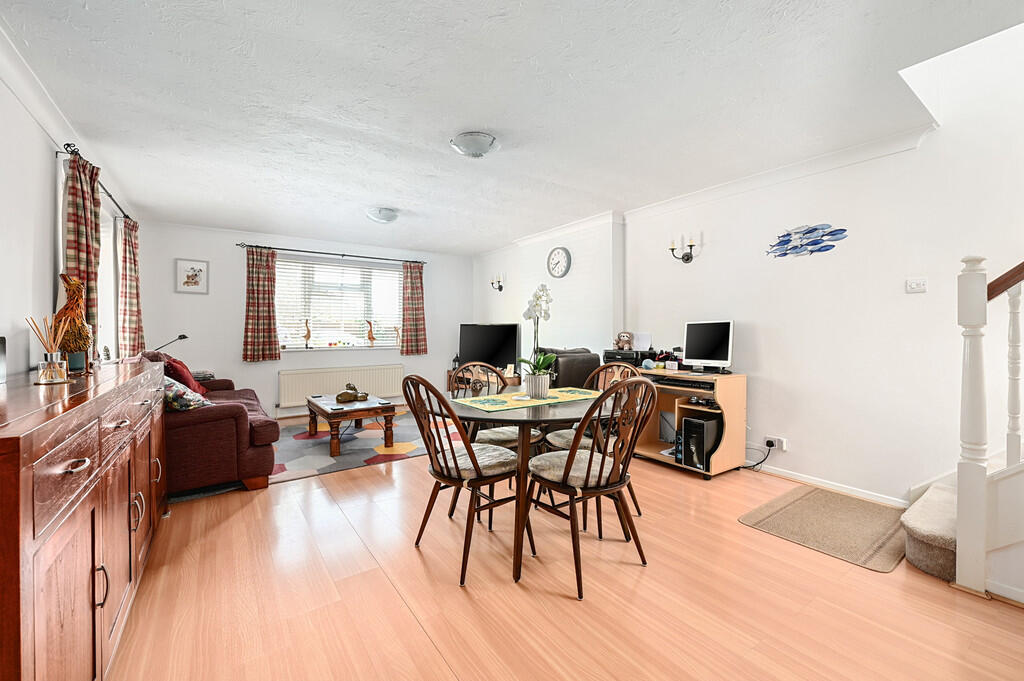 53 Sandhurst Lane...