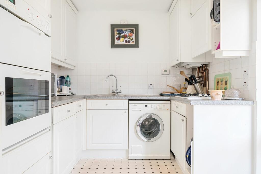 Kitchen (1)