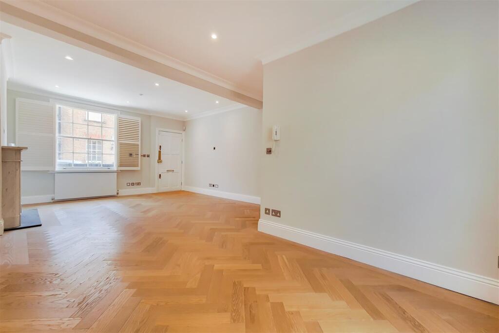 5. Reception 1.1.jpg