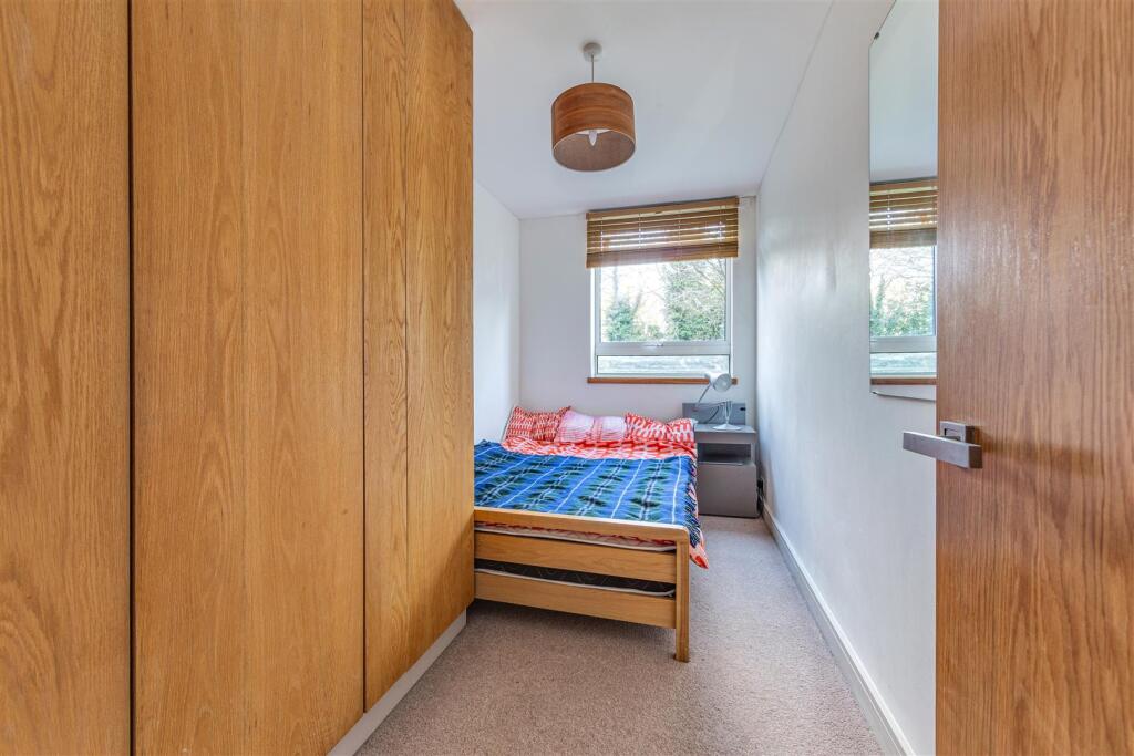 bedroom.jpg