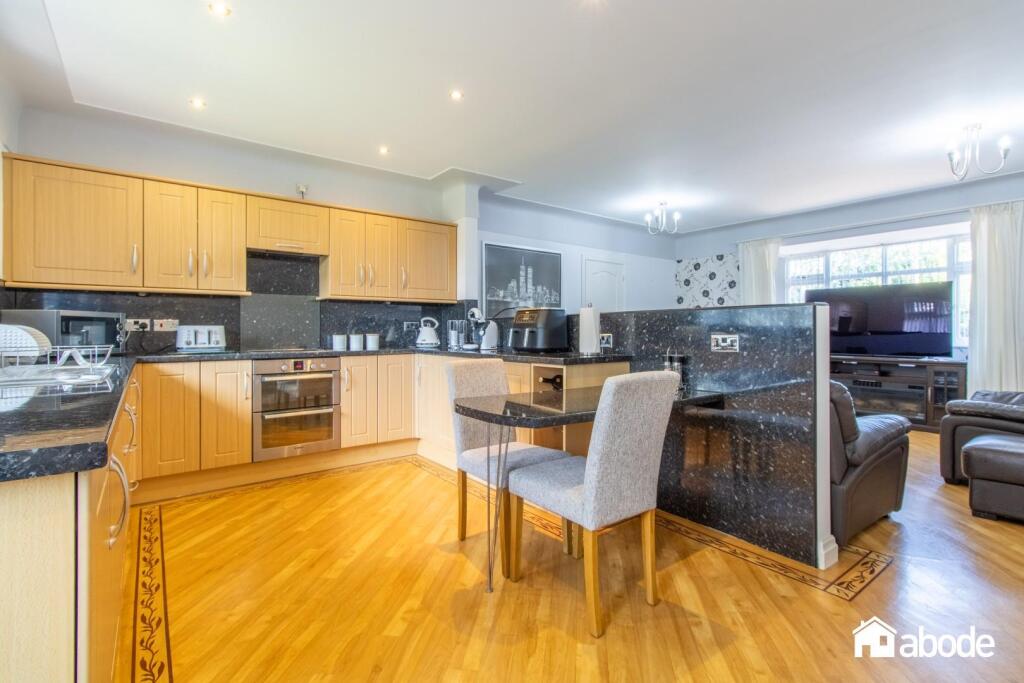 6 Chellow Dene 6.jpg