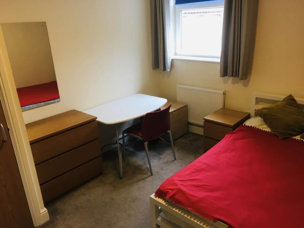 Bedroom 4 - First Fl
