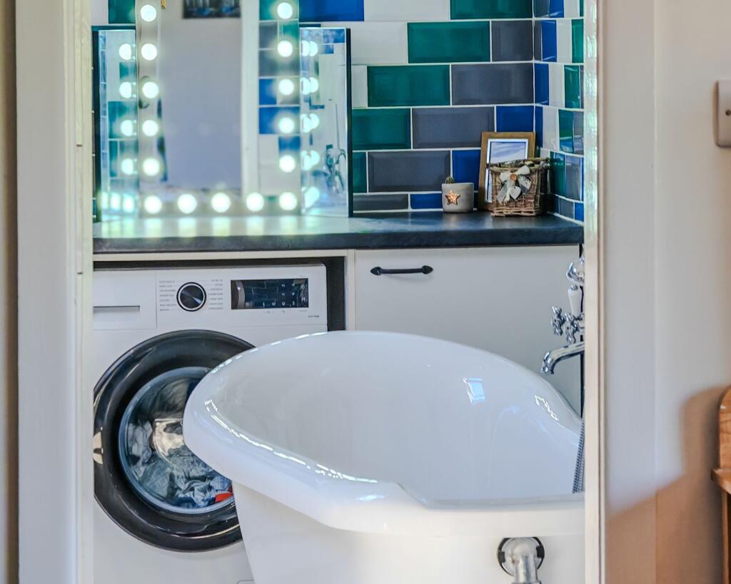 En Suite / Utility Room