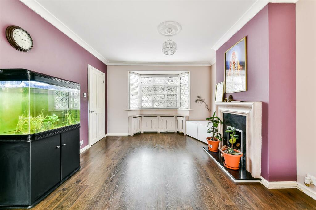 GADESDEN ROAD (10).jpg