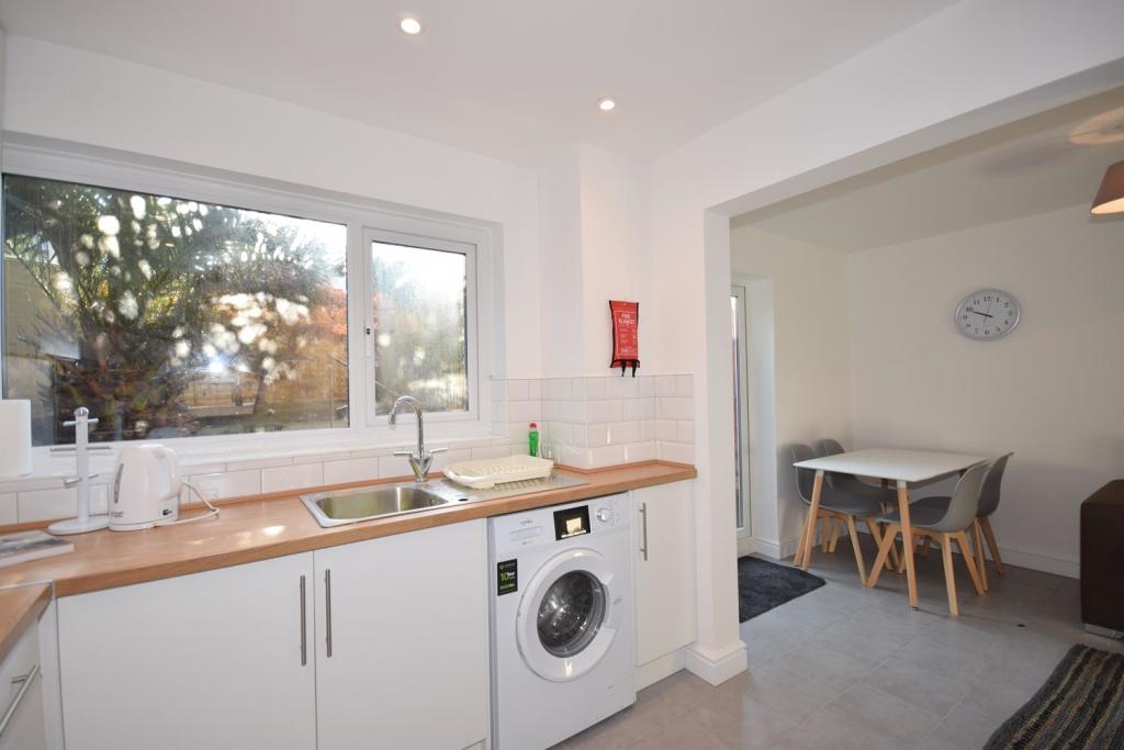 KITCHEN &amp; LIVING.jpg