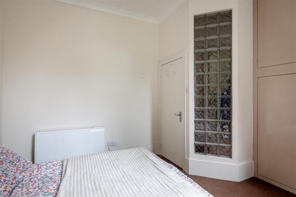 One bedroom apartment