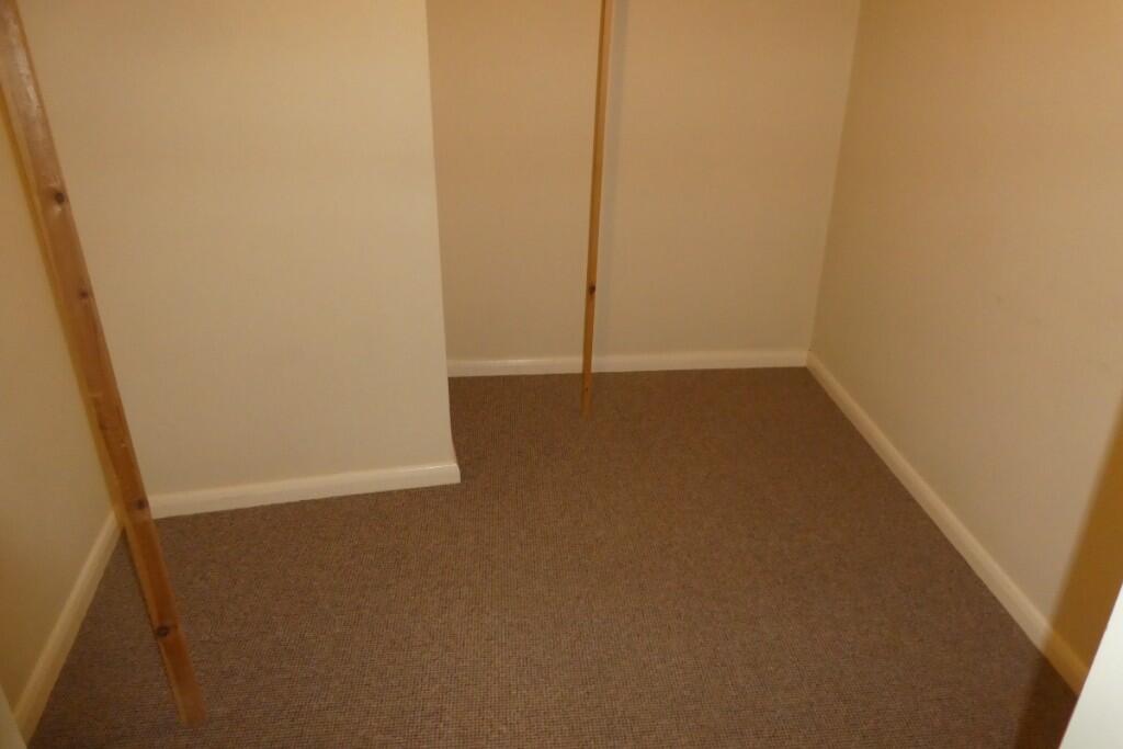 walk in wardrobe