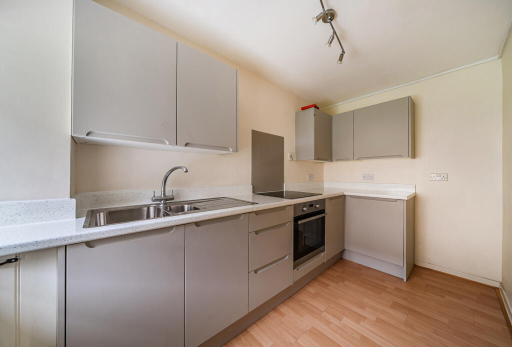 1365521-12-68ef70...