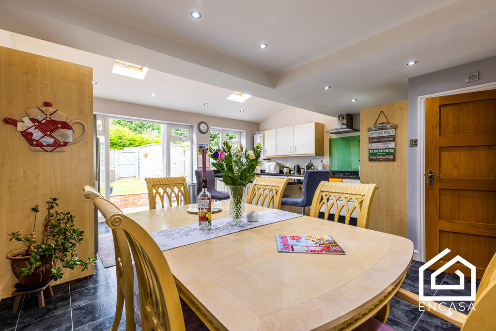 Summerfield Road-...