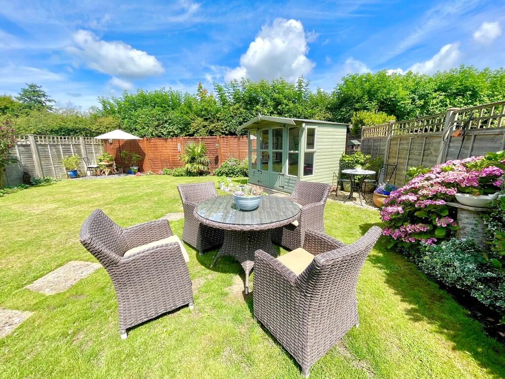 5 Cleeves Way Rea...