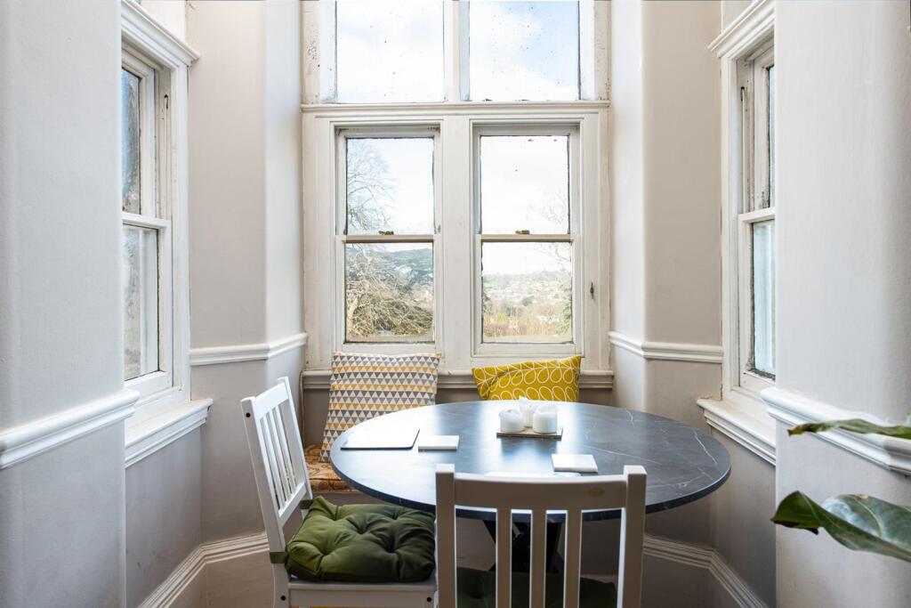 Sitting_Room_7.jpg