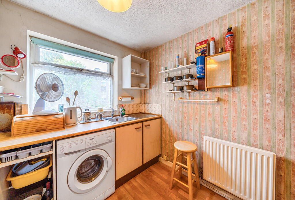 1319504-17-6863ca...