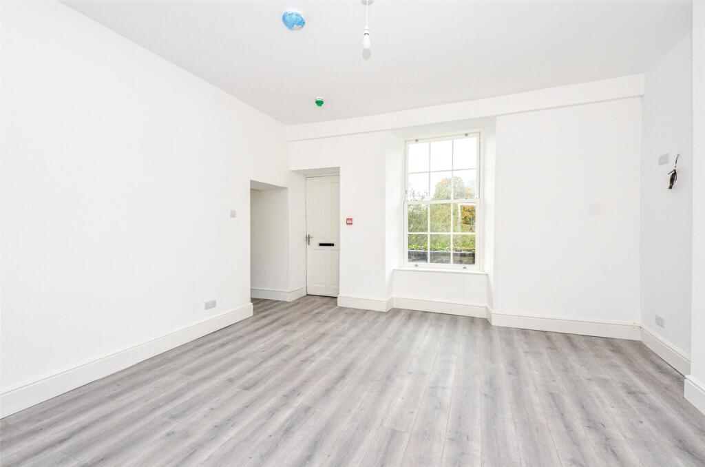 Flat 2 Pic 10 T202511101111.jpg