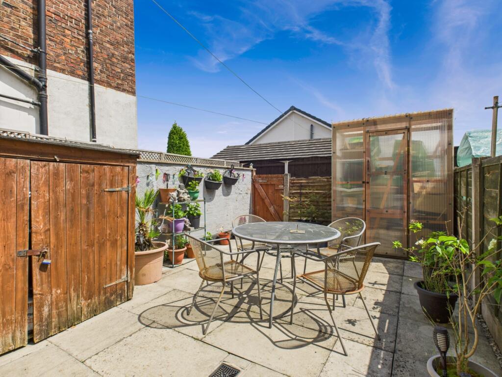 CAM03729G0-PR0089-STILL017