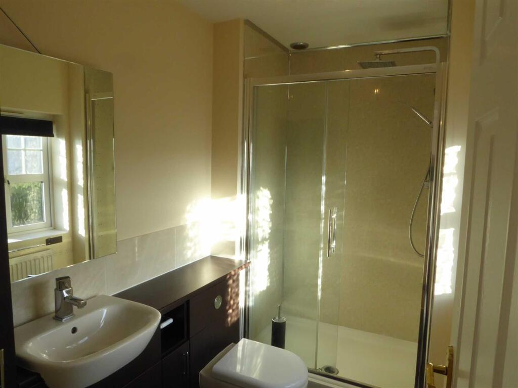 En Suite Shower Room