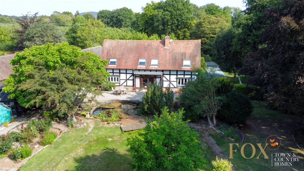 Laugherne Brook Barn (5).jpg